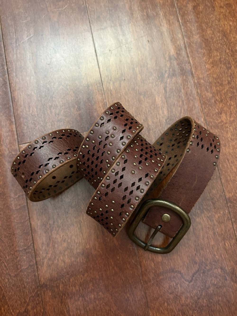 Lucky Brand Women’s Studded Brown Leather Belt with Brass Buckle, Size Medium